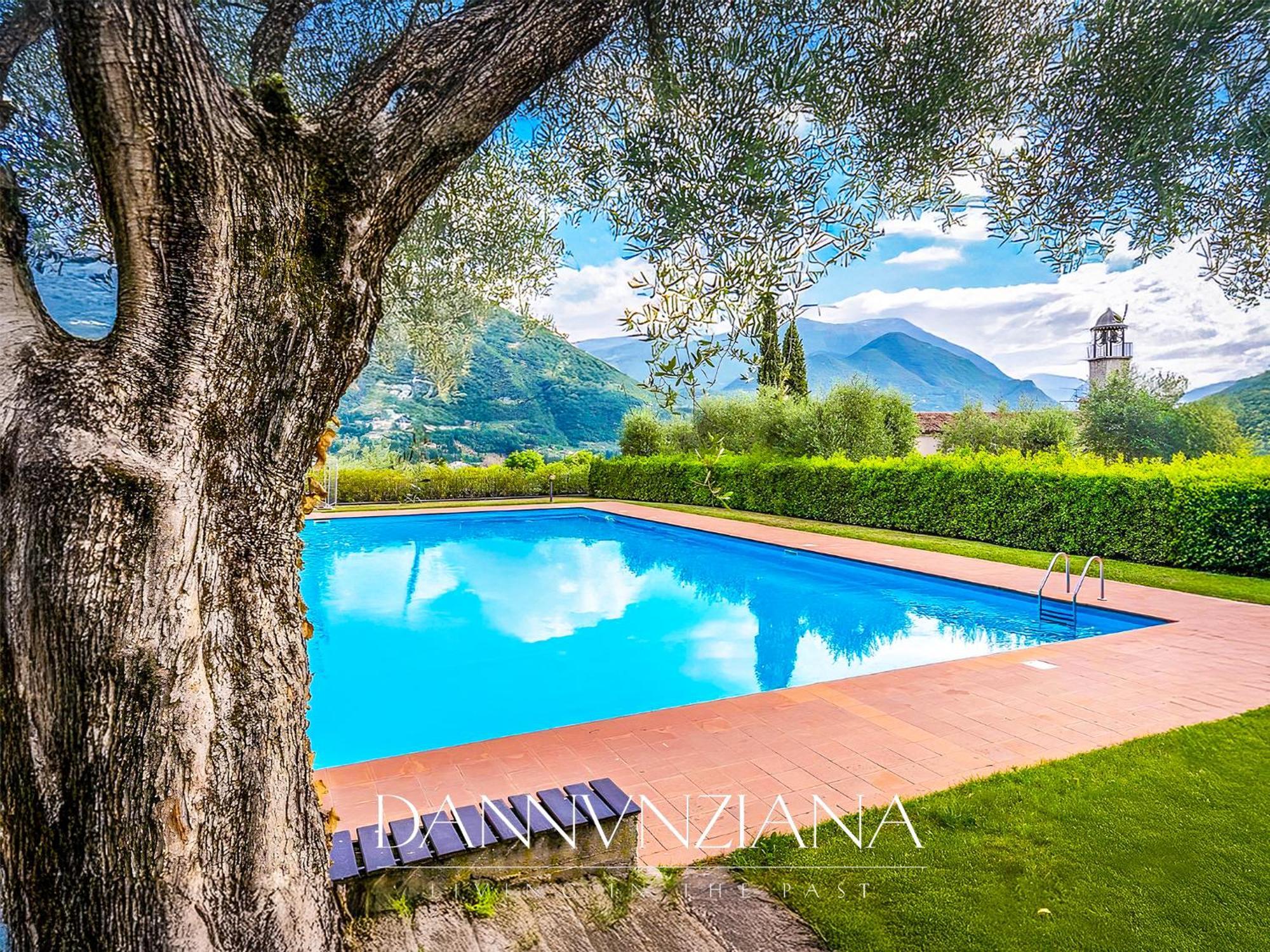 Dannunziana With Shared Pool - Salo - Garda Lake サン・フェリーチェ・デル・ベナーコ エクステリア 写真